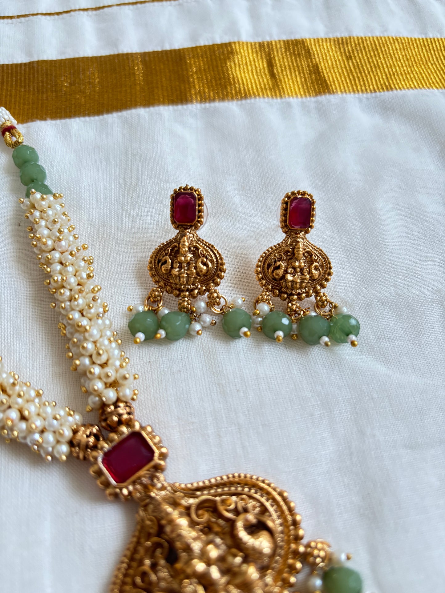 Sripadma (Green) Necklace