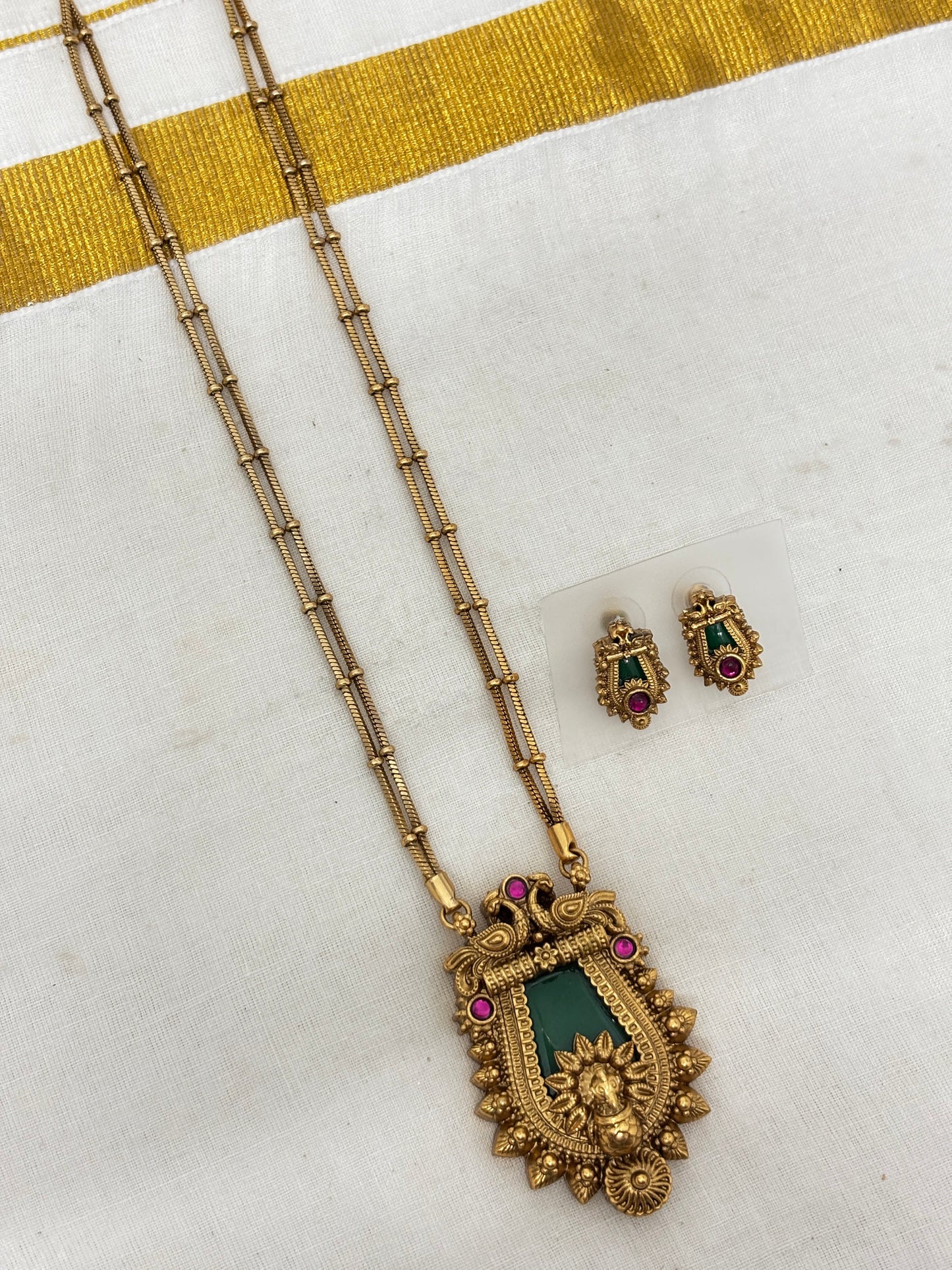 Two line Mayoora Nagapadam Pendant Necklace