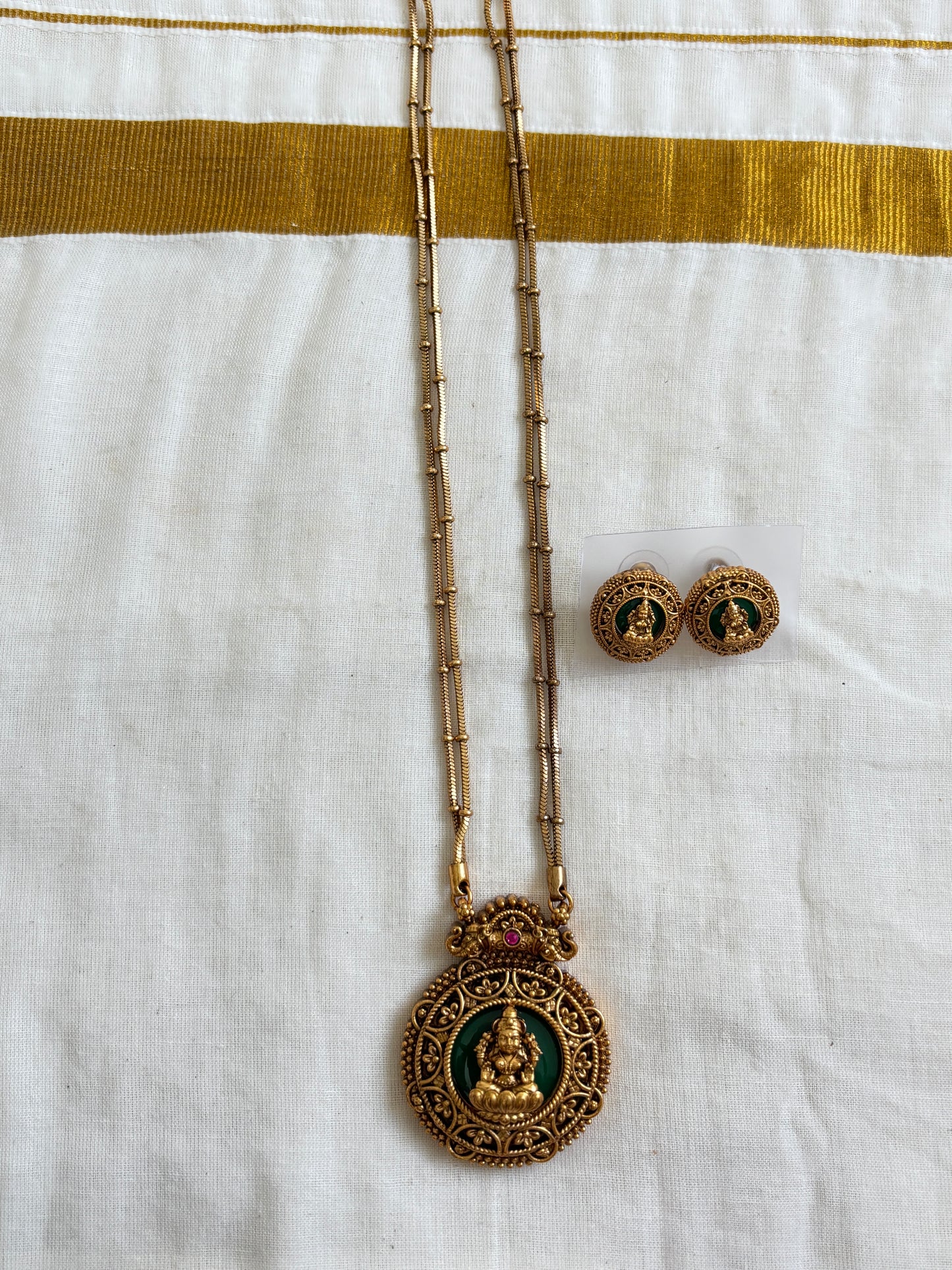 Two layer Mahalakshmi Round Pendant Set