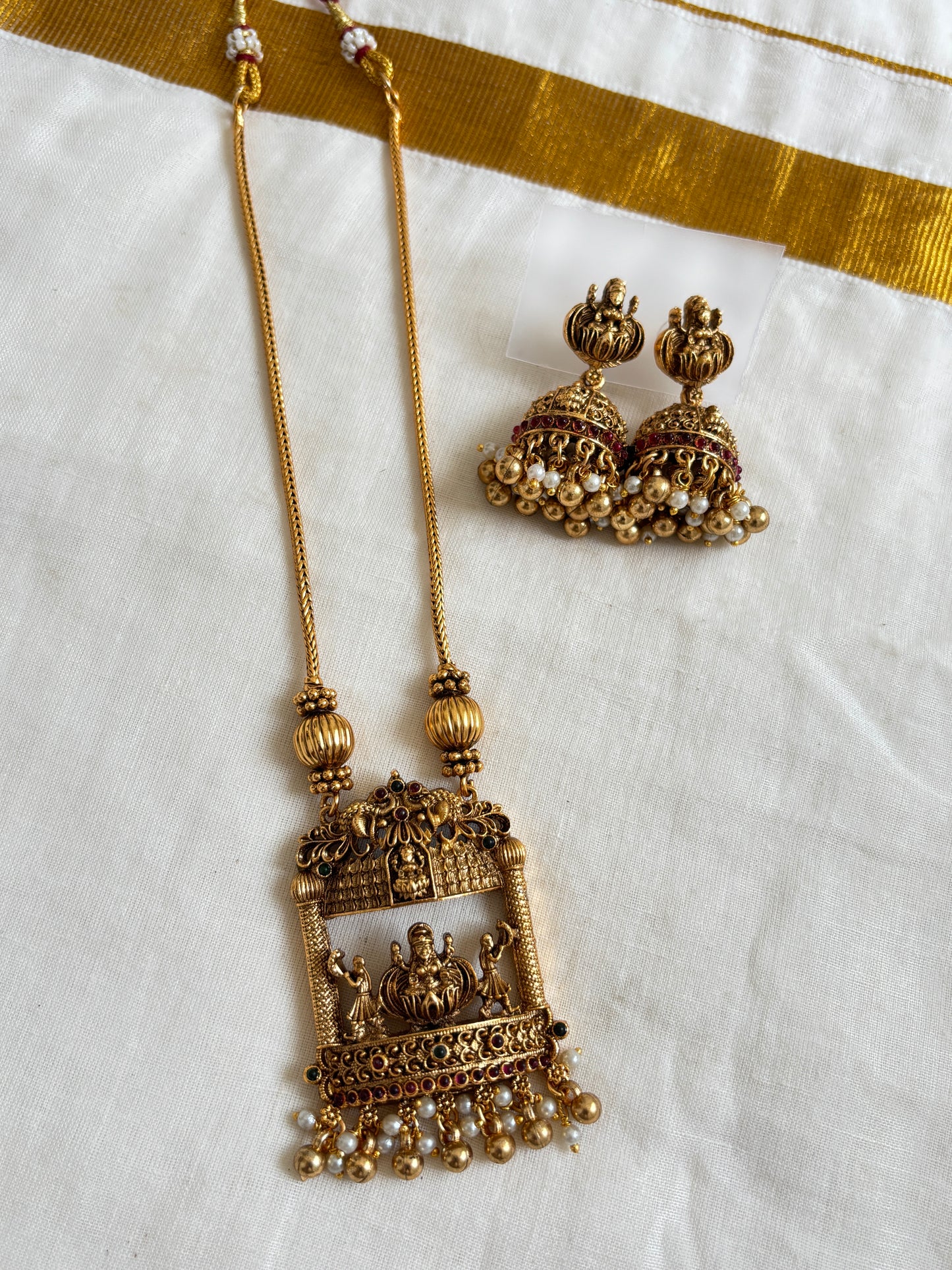 Lakshmi Mandapam short haaram