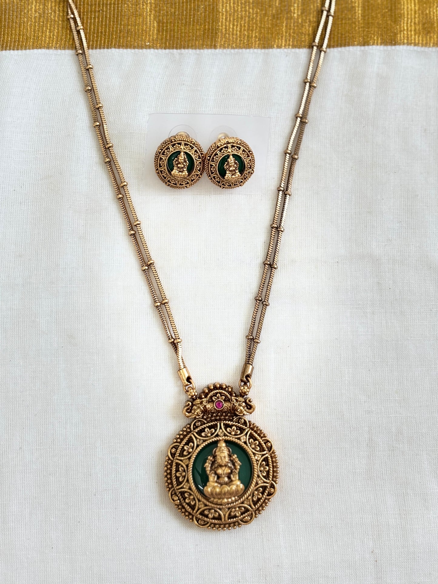 Two layer Mahalakshmi Round Pendant Set