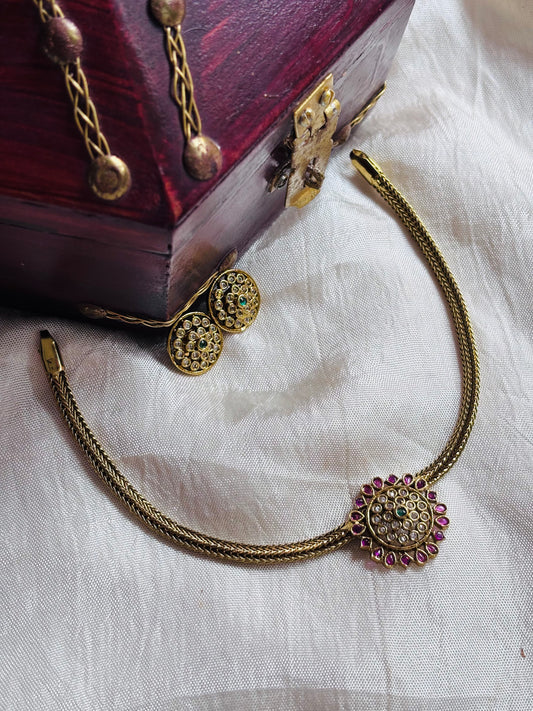 Flower Pendant Necklace