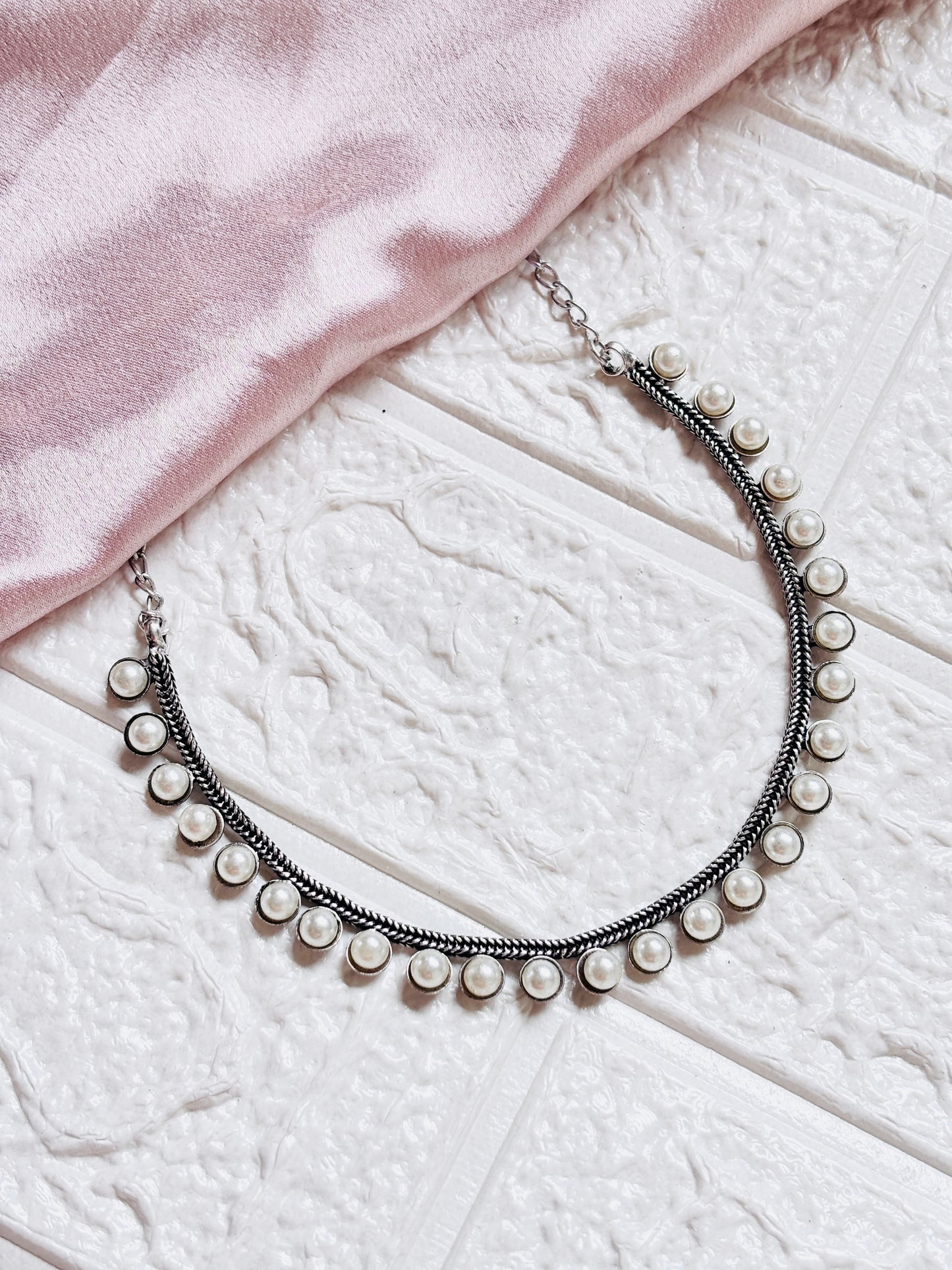 Pearl Line Necklace