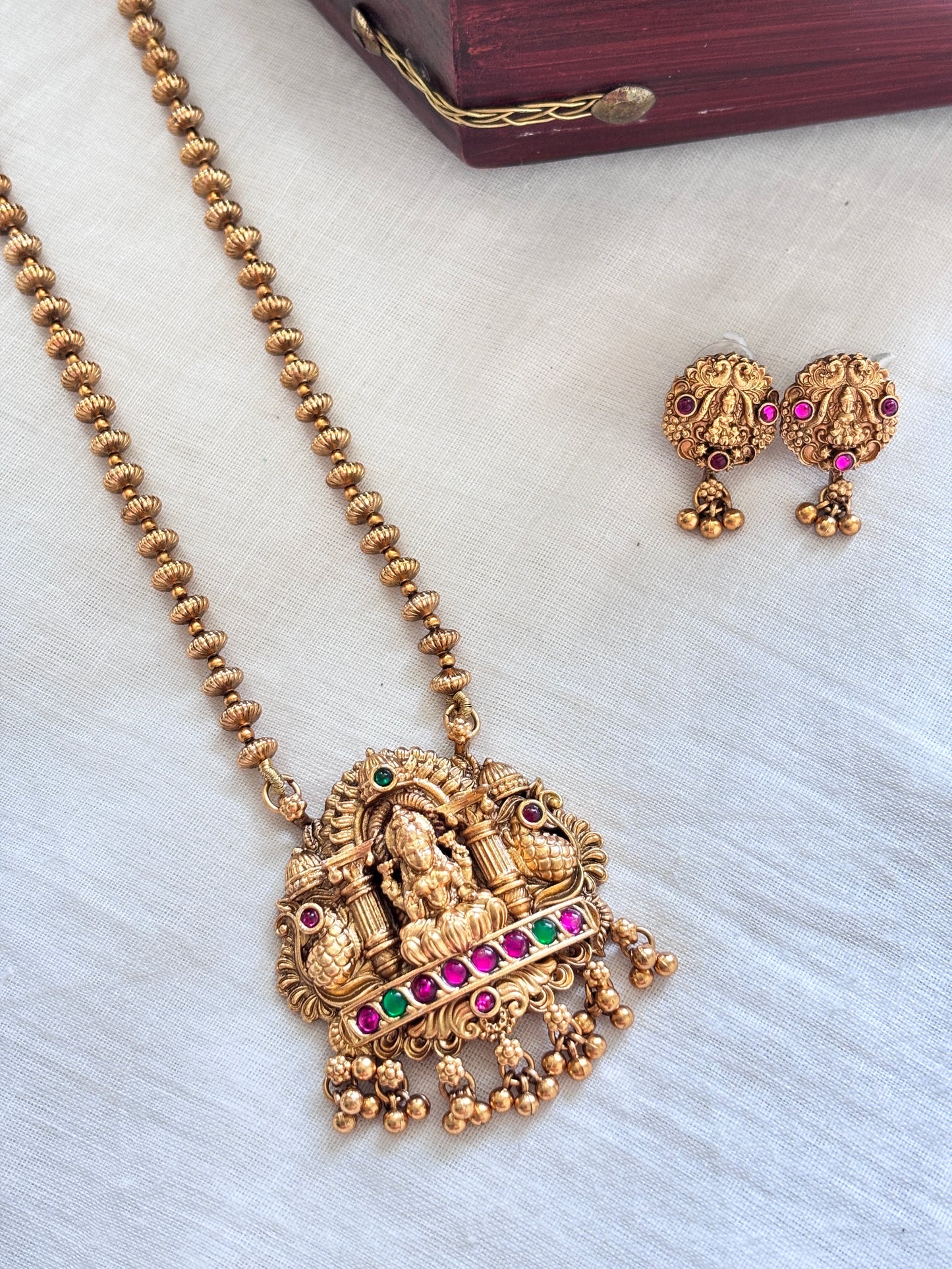 Lakshmi Peetham short haaram