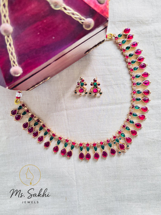 Manikya drops necklace